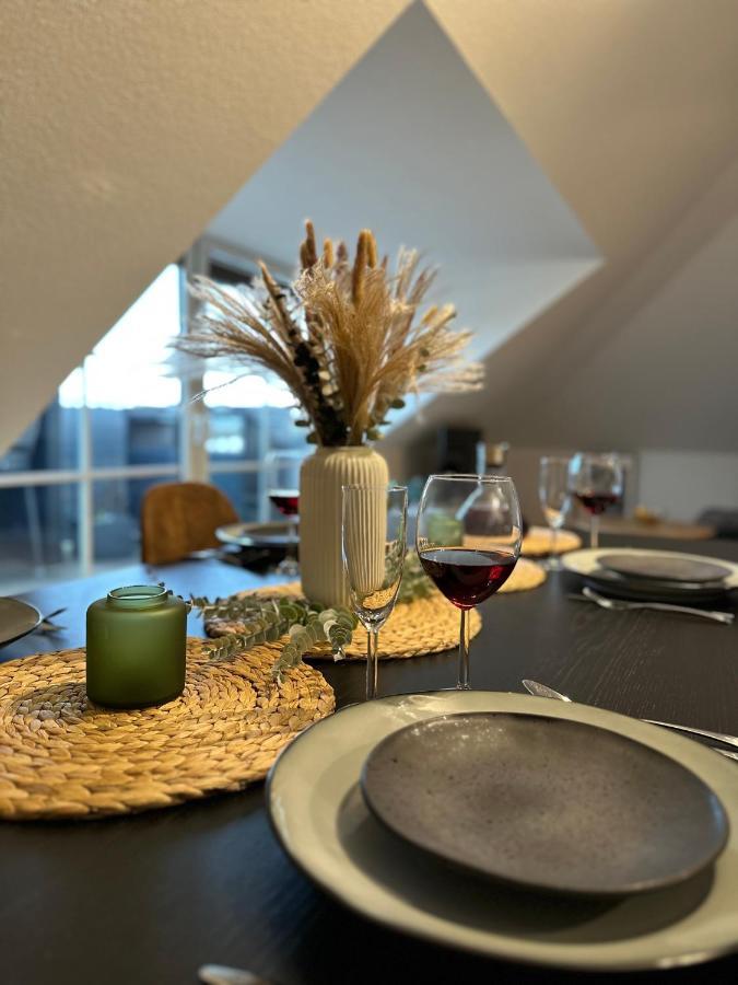 Oasis - Wohnen Am Elbtal - Balkon - Netflix - Tiefgarage Apartment *